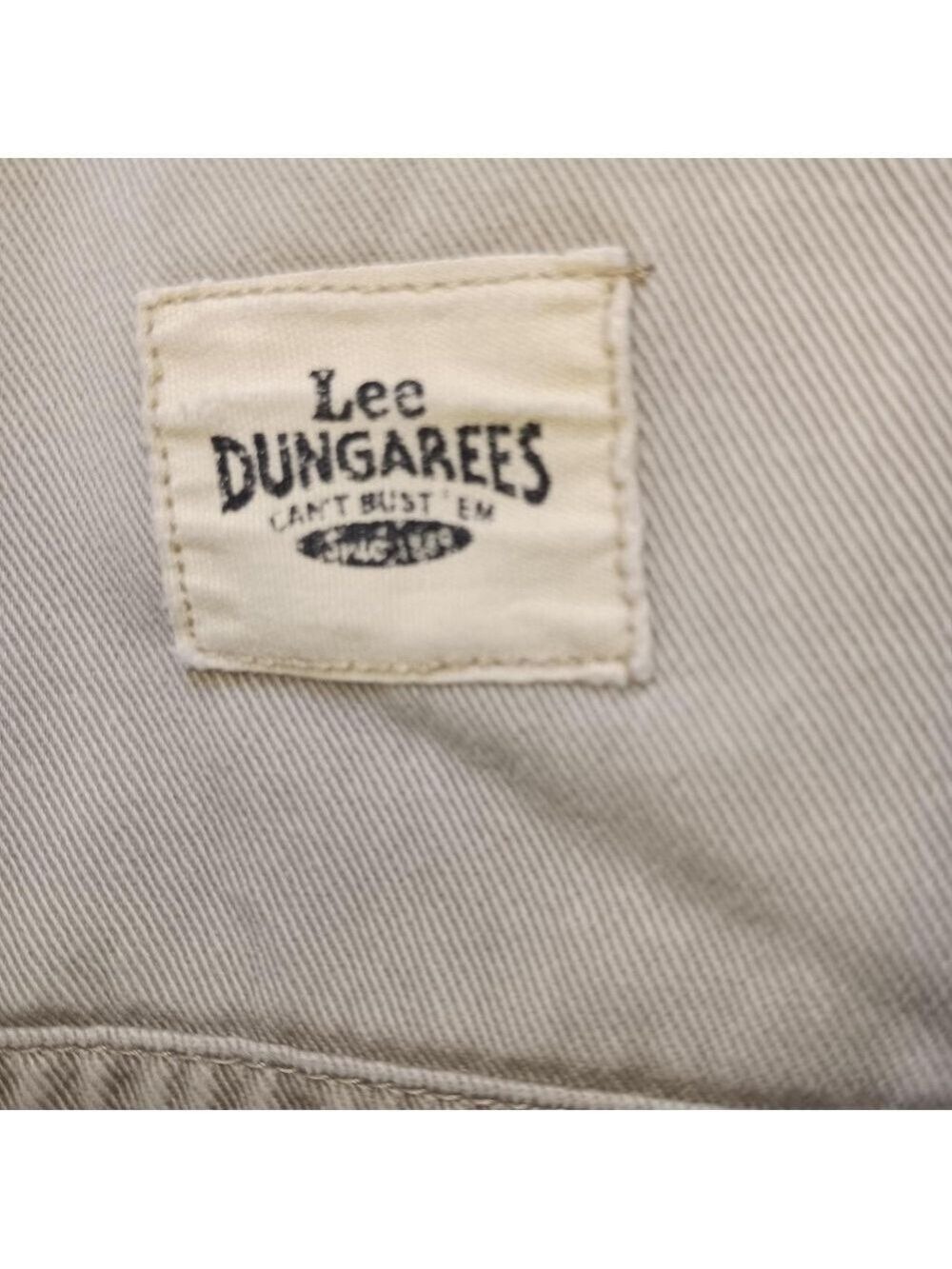 Lee Dungarees Men's Khaki Cargo Shorts - Picture 2 of 8